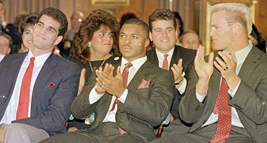 Paul Palmer politely applauds for Vinny Testaverde. (We all know who SHOULD have won.)