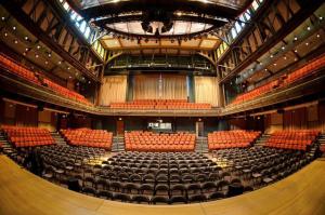 The largest on-campus watch party will be held at the Performing Arts Center (Mitten Hall for us older grads). Click on the photo for a complete list of parties from coast to coast and abroad. Must admit I'm disappointed in the number of Philadelphia-area parties on this list (two).