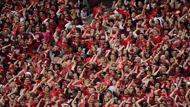 This kind of student turnout is mandatory if the Owls ever want to be treated fairly.