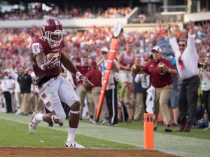 Great photo of Temple AD Pat Kraft (with tie) going nuts as he watches Jahad Thomas score a TD.